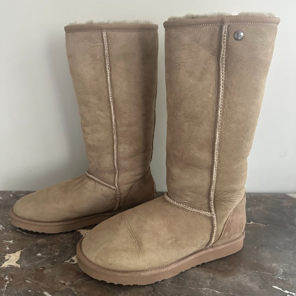 Original Koolaburra Sheepskin Tall Boots - Size7.5 Deadstock